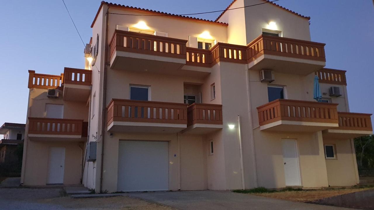 Blue Bay Apartment La Canea Esterno foto